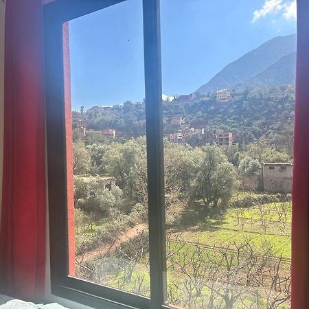 Отель Chez Yahia, Au Coeur De L'Урика Экстерьер фото
